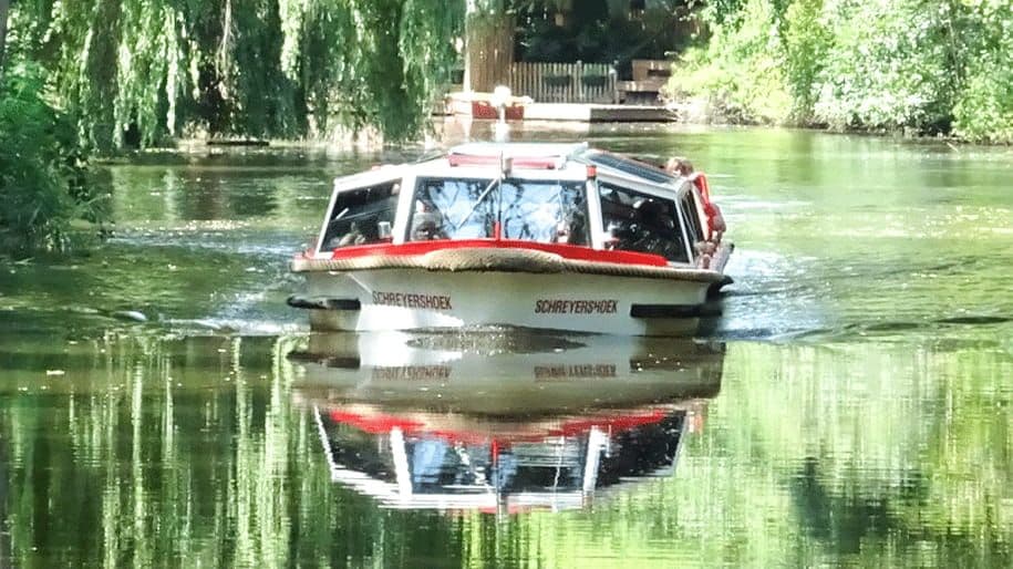 Grachtenfahrt_Emden.jpg